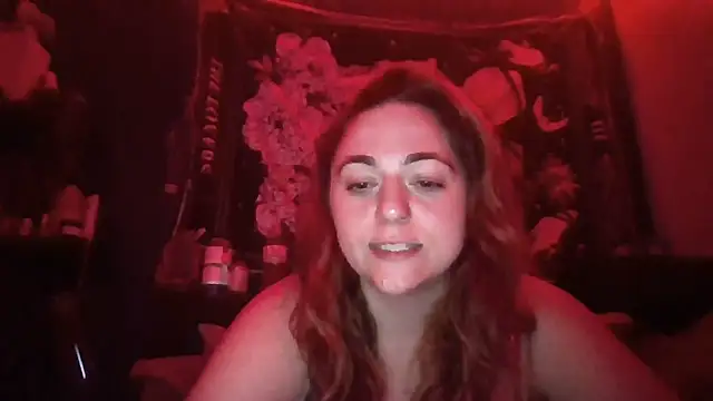 Snapshot of PeridotPrincessOfficial chatting on September 2025 03:17:02 AM PeridotPrincessOfficial online show from September 2025 03:17:02 AM