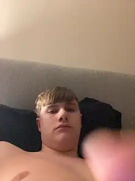 Sammyboy2211 online show from February 2026 01:48:01 AM