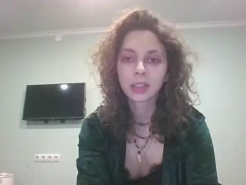 Snapshot of Lorveth chatting on October 2025 06:19:01 PM Lorveth online show from October 2025 06:19:01 PM