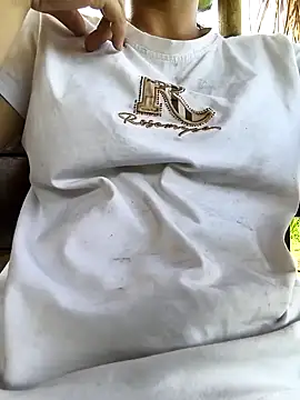 Snapshot of lily-00 chatting on September 2025 07:30:01 AM lily-00 online show from September 2025 07:30:01 AM