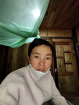 Snapshot of lily-00 chatting on November 2025 01:48:02 AM lily-00 online show from November 2025 01:48:02 AM