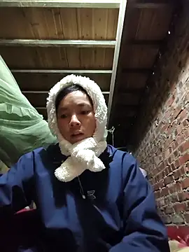 Snapshot of lily-00 chatting on November 2025 09:23:01 AM lily-00 online show from November 2025 09:23:01 AM