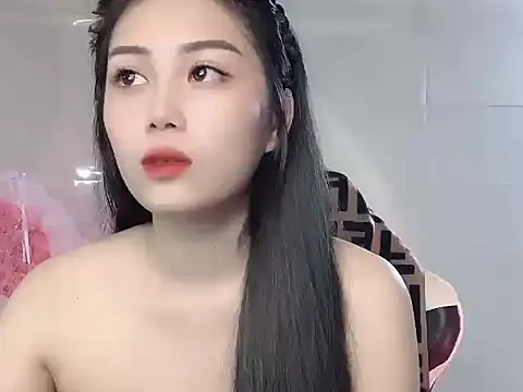 Lyly4757 online show from November 2025 01:33:02 PM