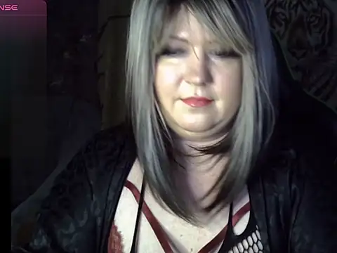 YuliiaSan online show from November 2025 12:49:02 PM