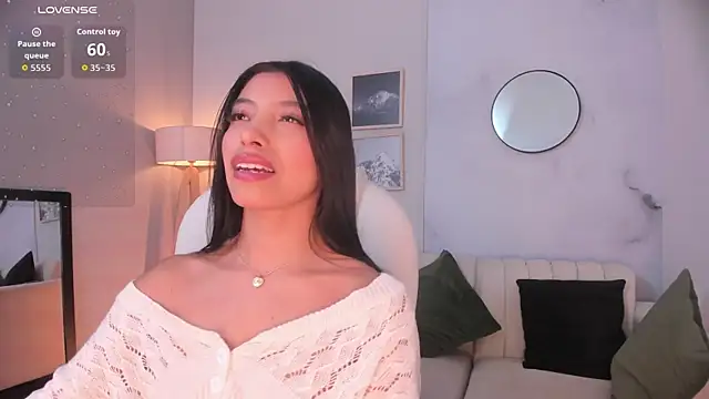 Tiffany Low online show from January 2026 02:21:01 PM