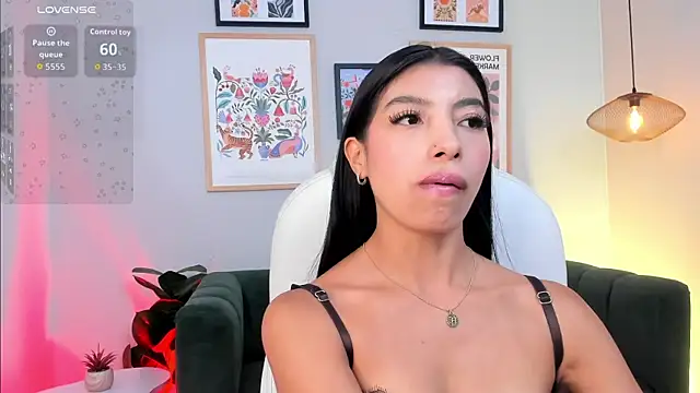 Tiffany Low online show from June 2026 03:51:02 PM