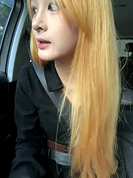 Snapshot of yuki_june chatting on October 2025 08:47:02 AM yuki june online show from October 2025 08:47:02 AM