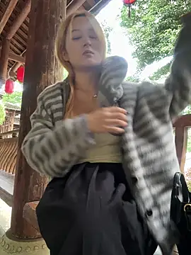 Snapshot of yuki_june chatting on November 2025 08:35:02 AM yuki june online show from November 2025 08:35:02 AM