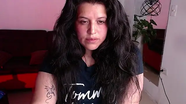 Snapshot of Andrea_secret_ chatting on September 2025 05:58:01 PM Andrea secret online show from September 2025 05:58:01 PM