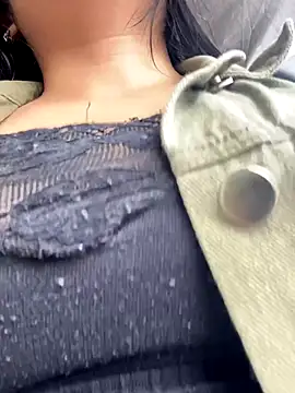 Karla 1-2 online show from October 2025 07:31:02 PM