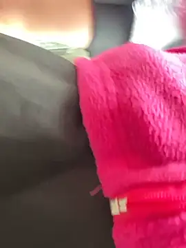 Karla 1-2 online show from November 2025 08:52:02 PM