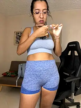 Valerygomez02 online show from October 2025 10:21:02 PM