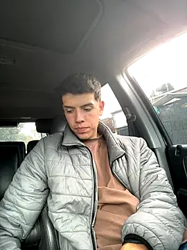 mattebret11 online show from November 2025 06:09:02 PM