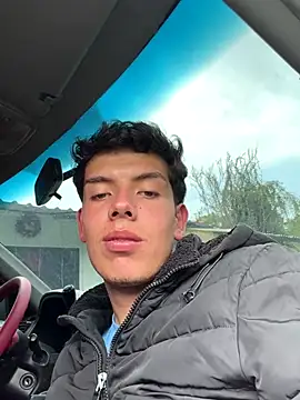 mattebret11 online show from December 2025 05:51:02 PM