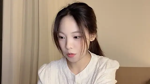 Snapshot of Meng_777 chatting on October 2025 11:03:01 AM Meng 777 online show from October 2025 11:03:01 AM