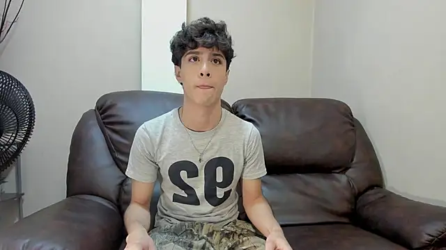 Snapshot of Xam_Collen chatting on October 2025 03:38:02 PM Xam Collen online show from October 2025 03:38:02 PM