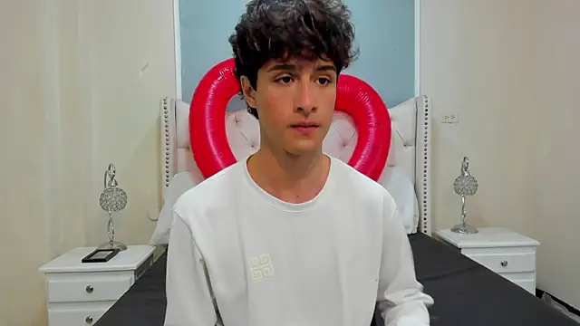 Snapshot of Xam_Collen chatting on November 2025 06:20:01 PM Xam Collen online show from November 2025 06:20:01 PM