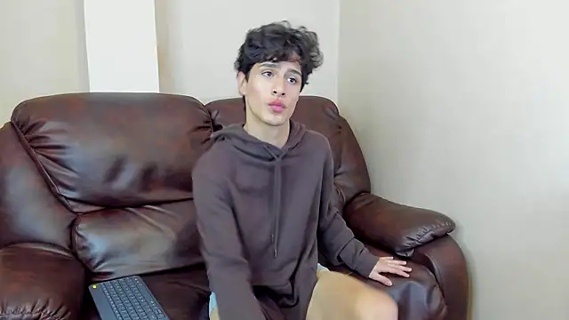 Snapshot of Xam_Collen chatting on December 2025 01:51:02 PM Xam Collen online show from December 2025 01:51:02 PM