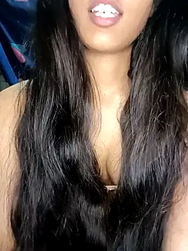 Snapshot of reetika6375 chatting on November 2025 08:00:01 PM reetika6375 online show from November 2025 08:00:01 PM