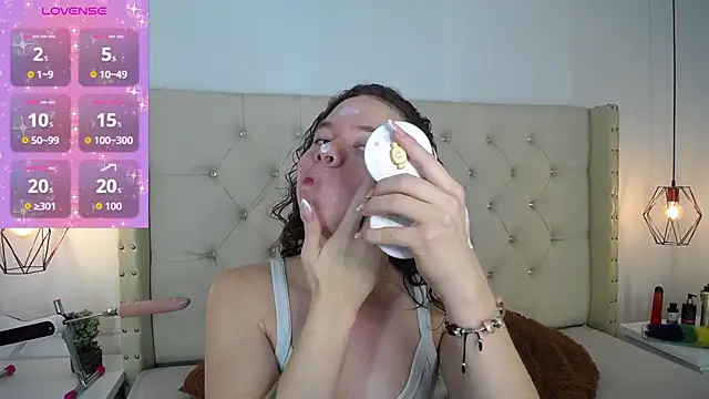 Snapshot of bycandy_ chatting on November 2025 12:28:02 PM bycandy online show from November 2025 12:28:02 PM