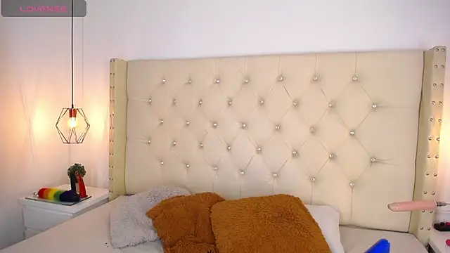 Snapshot of bycandy_ chatting on December 2025 01:38:02 PM bycandy online show from December 2025 01:38:02 PM