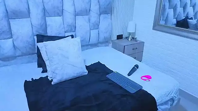 sofiagutierrez   online show from November 2025 01:03:02 AM