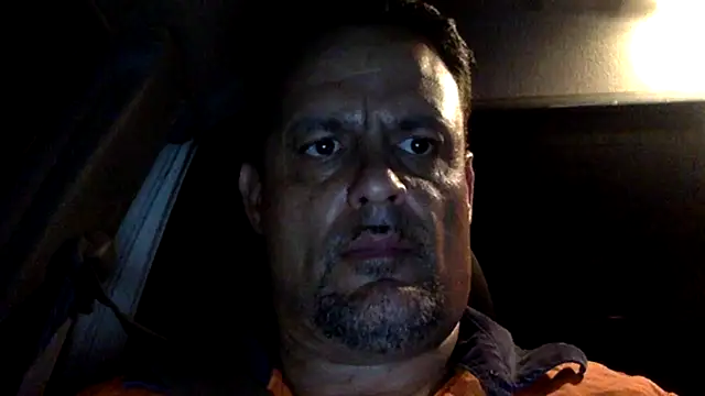 Snapshot of Andys828282 chatting on September 2025 08:28:01 AM Andys828282 online show from September 2025 08:28:01 AM