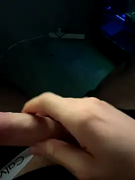 Snapshot of jstntz chatting on November 2025 12:09:01 AM jstntz online show from November 2025 12:09:01 AM