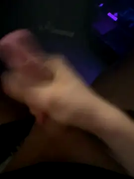 Snapshot of jstntz chatting on November 2025 10:41:02 PM jstntz online show from November 2025 10:41:02 PM