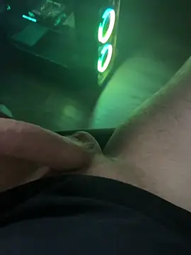 Snapshot of jstntz chatting on November 2025 10:25:02 PM jstntz online show from November 2025 10:25:02 PM