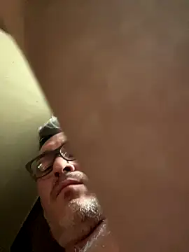 countryboi2002 online show from September 2025 12:11:01 AM