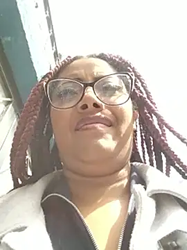 Snapshot of Ebony-Goddess19 chatting on November 2025 07:02:02 PM Ebony-Goddess19 online show from November 2025 07:02:02 PM