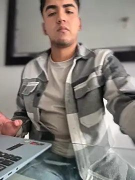 Snapshot of tomy_hot20 chatting on September 2025 05:13:01 PM tomy hot20 online show from September 2025 05:13:01 PM