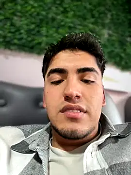 Snapshot of tomy_hot20 chatting on October 2025 09:56:01 PM tomy hot20 online show from October 2025 09:56:01 PM