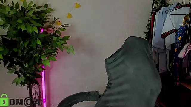 Mia R0ss online show from February 2026 12:38:01 AM