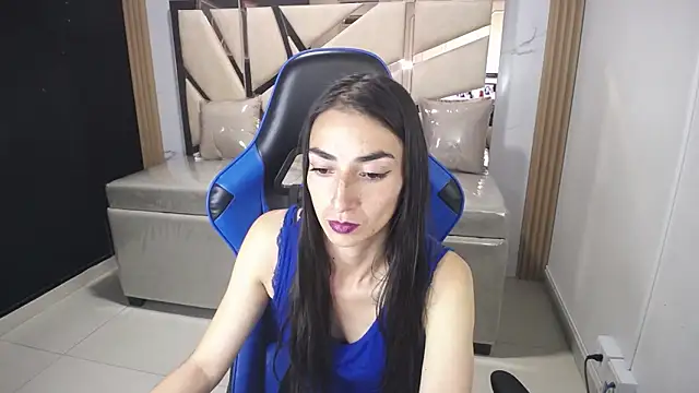 Maily a  online show from November 2025 03:05:01 AM