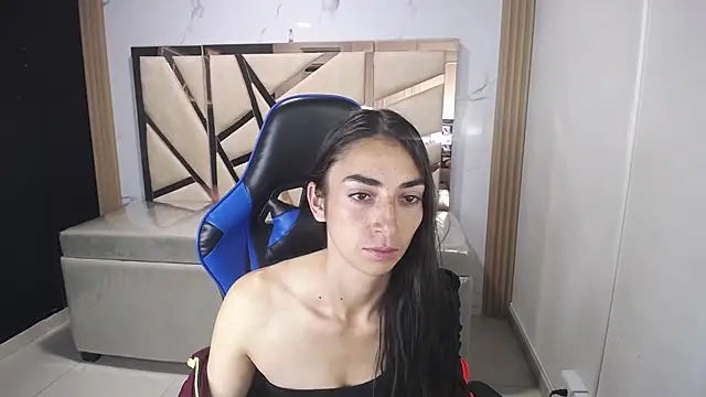 Maily a  online show from November 2025 03:05:01 AM