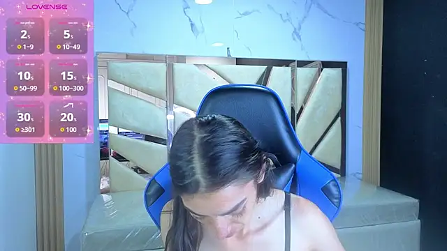 Maily a  online show from February 2026 02:41:01 AM