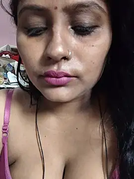 Jasmine Januja online show from May 2026 02:31:01 AM