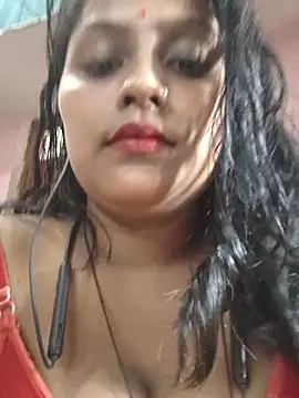 Jasmine Januja online show from July 2026 02:18:01 AM