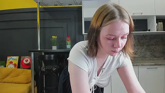 Sophi X online show from October 2025 09:10:02 AM