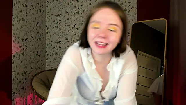 Sophi X online show from December 2025 08:07:02 PM