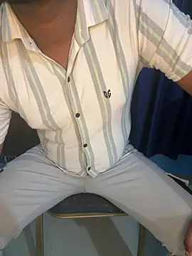 Snapshot of yourhoneyx1 chatting on November 2025 12:07:02 PM yourhoneyx1 online show from November 2025 12:07:02 PM