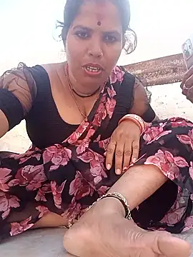 Hott locky online show from October 2025 11:30:01 AM