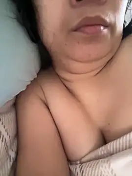 Spicyja online show from October 2025 06:57:02 AM