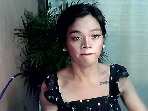 Snapshot of Nikah_loves_u chatting on November 2025 11:01:02 AM Nikah loves u online show from November 2025 11:01:02 AM