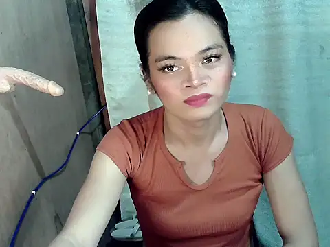 Snapshot of Nikah_loves_u chatting on December 2025 03:52:02 PM Nikah loves u online show from December 2025 03:52:02 PM