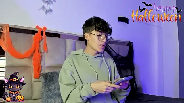 Snapshot of bellmontneon chatting on October 2025 11:22:01 AM bellmontneon online show from October 2025 11:22:01 AM