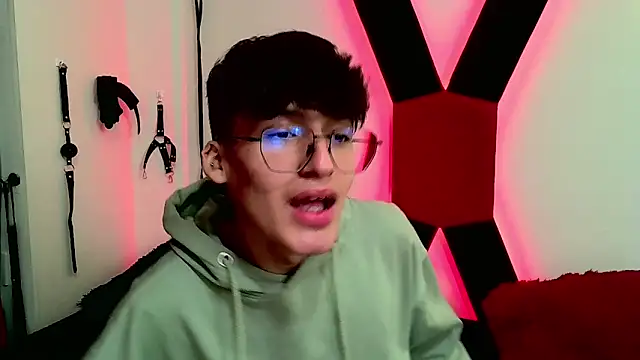 Snapshot of bellmontneon chatting on November 2025 11:21:02 AM bellmontneon online show from November 2025 11:21:02 AM