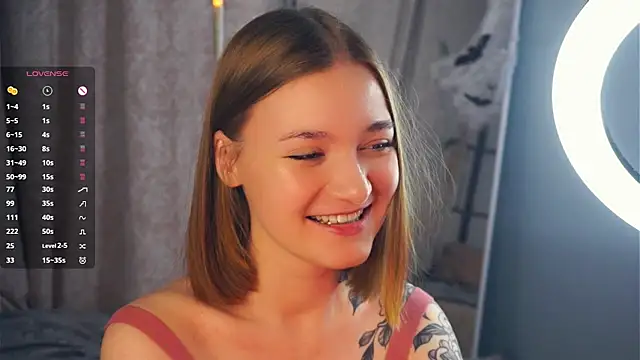 JinnySitts online show from November 2025 08:20:02 PM